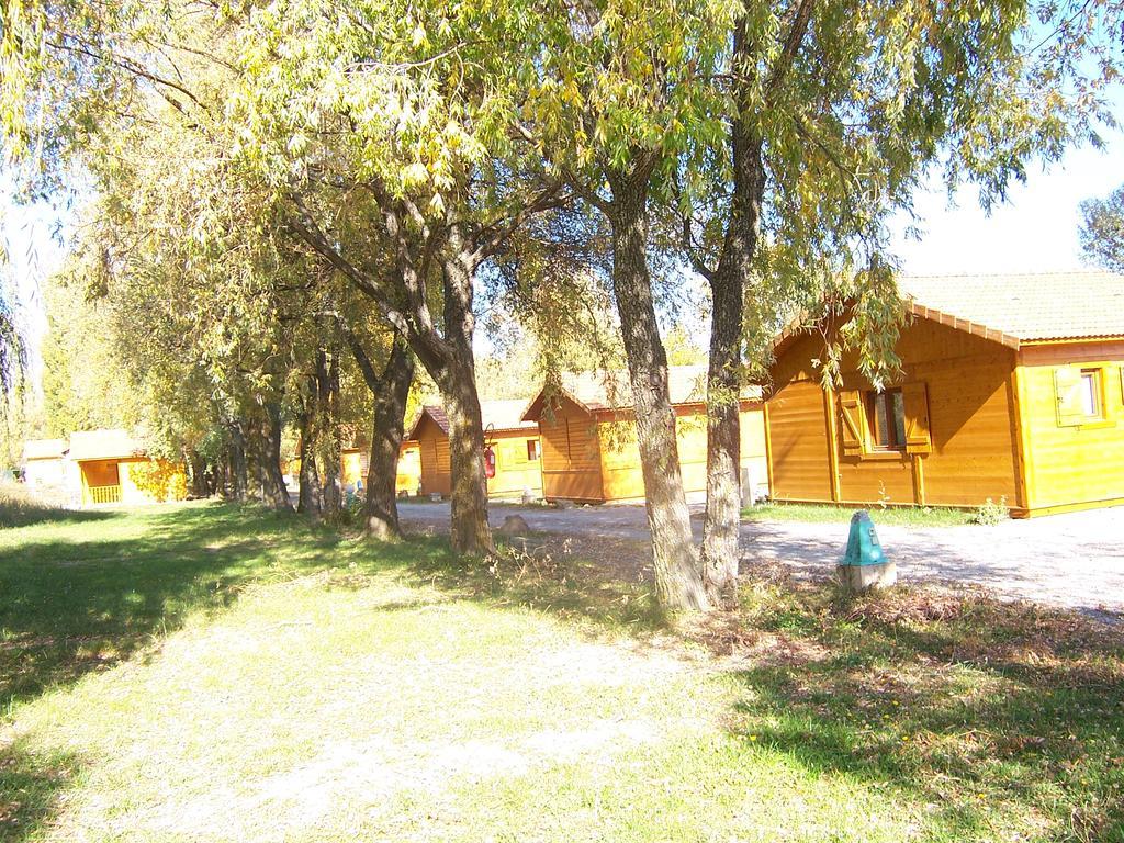 Camping La Motte Flottante La Freissinouse エクステリア 写真