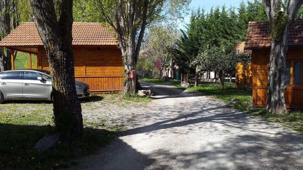 Camping La Motte Flottante La Freissinouse エクステリア 写真