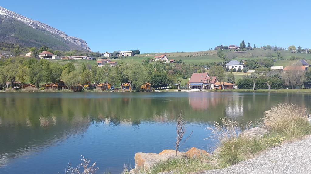 Camping La Motte Flottante La Freissinouse エクステリア 写真